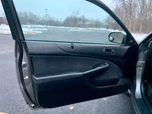 Load image into Gallery viewer, 2004 Honda Civic 2 Door