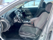 Load image into Gallery viewer, 2013 Nissan Altima 3.5 SV