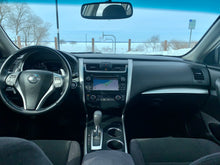 Load image into Gallery viewer, 2013 Nissan Altima 3.5 SV