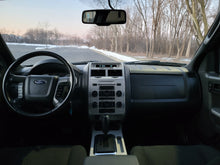 Load image into Gallery viewer, 2009 Ford Escape XLT FWD