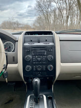 Load image into Gallery viewer, 2008 Ford Escape XLS