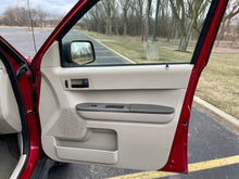 Load image into Gallery viewer, 2008 Ford Escape XLS