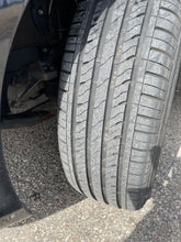 Load image into Gallery viewer, 2012 Toyota Camry LE Hybrid