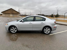 Load image into Gallery viewer, 2008 Mazda 3i