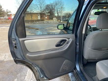 Load image into Gallery viewer, 2006 Ford Escape XLT AWD