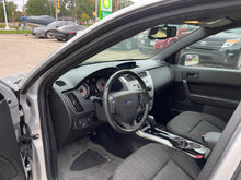 Load image into Gallery viewer, 2011 Ford Focus SE