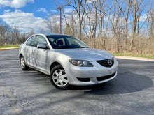 Load image into Gallery viewer, 2006 Mazda Mazda3i