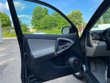 Load image into Gallery viewer, 2010 Toyota RAV4 limited AWD