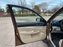 Load image into Gallery viewer, 2011 Subaru Outback 2.5l Premium