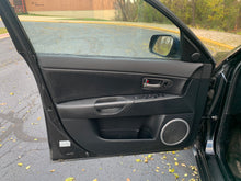 Load image into Gallery viewer, 2005 Mazda Mazda3S Hatchback