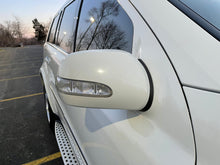 Load image into Gallery viewer, Mercedes-Benz GL550 AMG Package