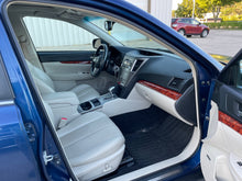 Load image into Gallery viewer, 2011 Subaru Outback 2.5l Limited