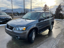 Load image into Gallery viewer, 2006 Ford Escape XLT AWD