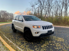 Load image into Gallery viewer, 2015 Jeep Grand Cherokee Laredo