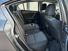 Load image into Gallery viewer, 2010 Mazda Mazda 3i touring