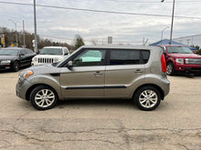 Load image into Gallery viewer, 2013 Kia Soul +