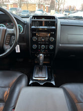 Load image into Gallery viewer, 2008 Ford Escape Limited