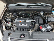 Load image into Gallery viewer, 2004 Honda CR-V AWD