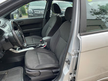 Load image into Gallery viewer, 2011 Ford Focus SE