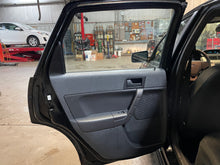 Load image into Gallery viewer, 2010 Ford Focus SE