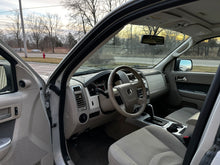 Load image into Gallery viewer, 2009 Mercury Mariner
