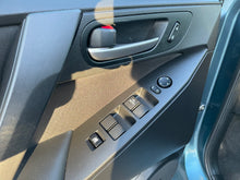 Load image into Gallery viewer, 2011 Mazda Mazda 3i Touring