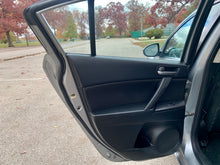 Load image into Gallery viewer, 2013 Mazda Mazda3i