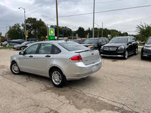 Load image into Gallery viewer, 2011 Ford Focus SE