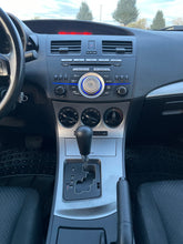 Load image into Gallery viewer, 2010 Mazda Mazda 3i