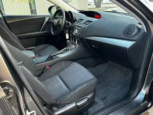 Load image into Gallery viewer, 2010 Mazda Mazda 3i touring