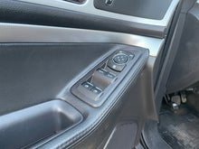 Load image into Gallery viewer, 2015 Ford Explorer XLT