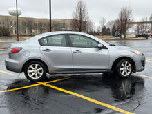 Load image into Gallery viewer, 2010 Mazda Mazda 3i touring
