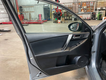 Load image into Gallery viewer, 2011 Mazda Mazda3 S Hatchback