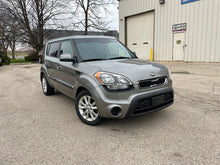 Load image into Gallery viewer, 2013 Kia Soul +