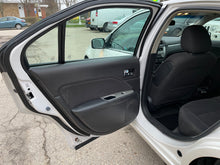 Load image into Gallery viewer, 2010 Ford Fusion Hybrid