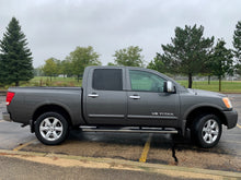Load image into Gallery viewer, 2009 Nissan Titan LE