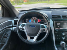 Load image into Gallery viewer, 2015 Ford Explorer XLT