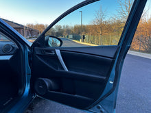 Load image into Gallery viewer, 2010 Mazda Mazda 3S