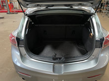 Load image into Gallery viewer, 2011 Mazda Mazda3 S Hatchback