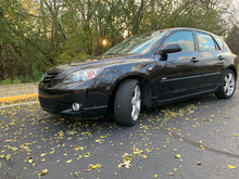 Load image into Gallery viewer, 2005 Mazda Mazda3S Hatchback
