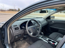 Load image into Gallery viewer, 2011 Ford Fusion SE