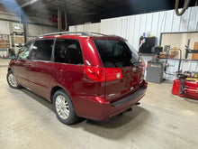 Load image into Gallery viewer, 2009 Toyota Sienna XLE