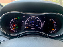 Load image into Gallery viewer, 2015 Jeep Grand Cherokee Laredo