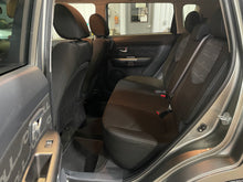Load image into Gallery viewer, 2013 Kia Soul +