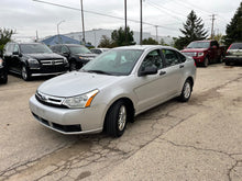 Load image into Gallery viewer, 2011 Ford Focus SE