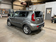 Load image into Gallery viewer, 2013 Kia Soul +