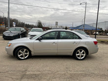 Load image into Gallery viewer, 2007 Hyundai Sonata Limited