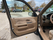 Load image into Gallery viewer, 2004 Honda CR-V AWD