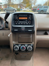 Load image into Gallery viewer, 2004 Honda CR-V AWD