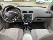 Load image into Gallery viewer, 2007 Ford Focus SES